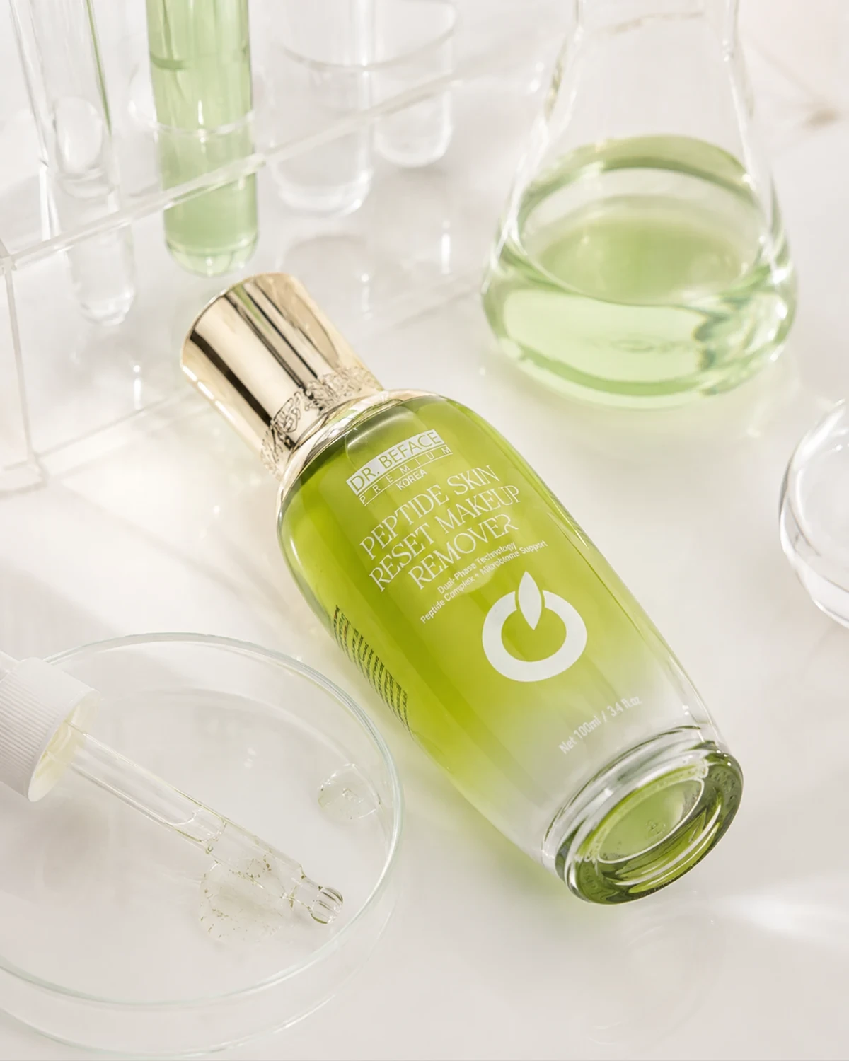 Horizontal bottle detail