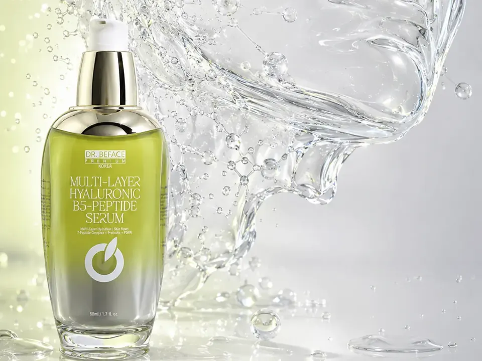 Serum Hyaluronic B5 Peptide DR.BEFACE bên dải nước trong suốt.